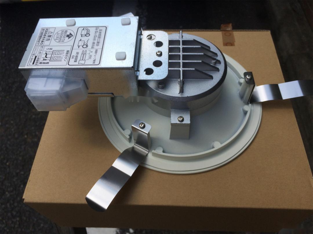 天花孔开大怎么解决,天花板开错孔补洞方法