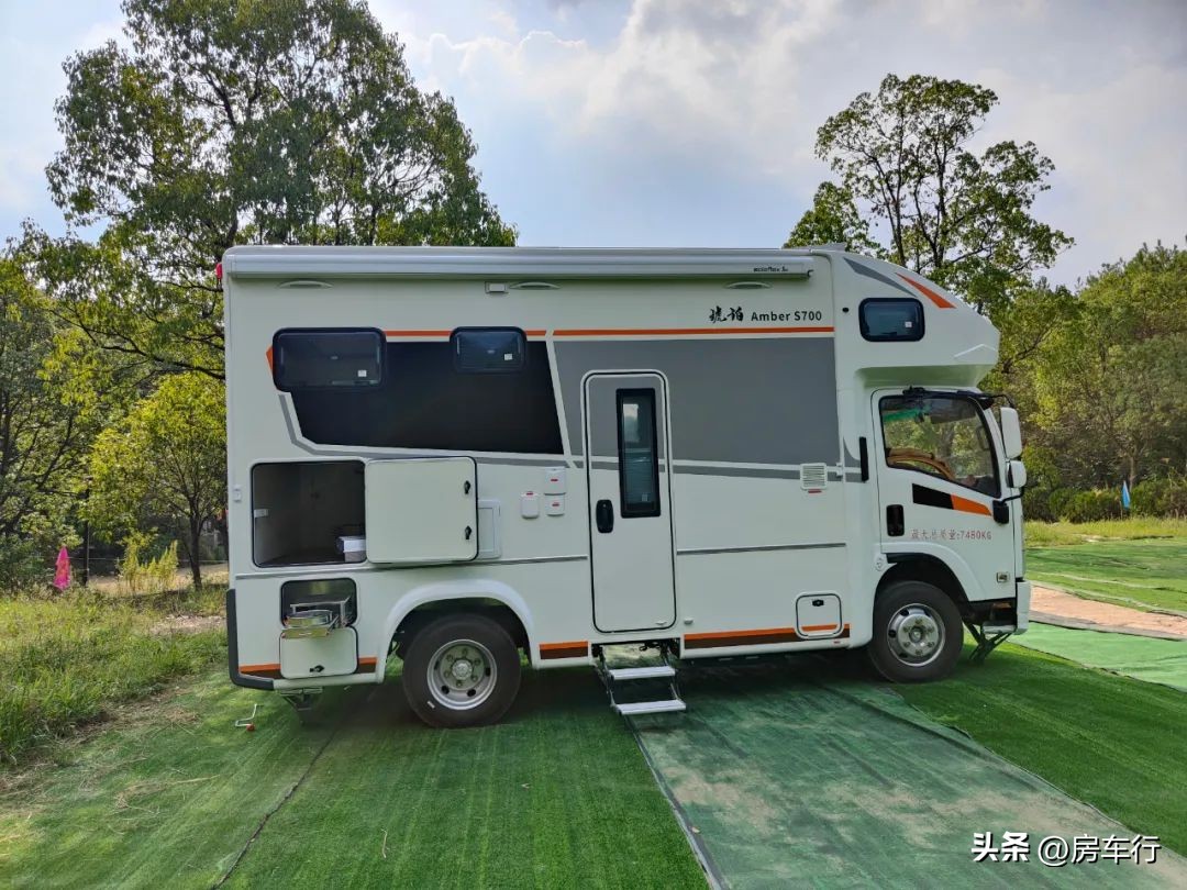 2022款五十铃轻卡房车,价格低大空间六座有哪款轻卡房车