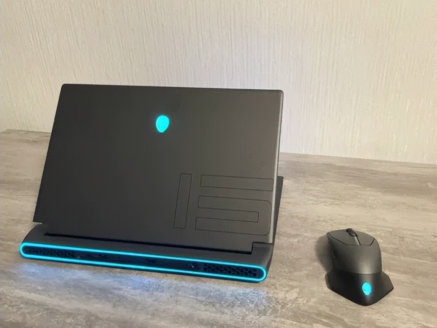 外星人m15r63070,m15r7