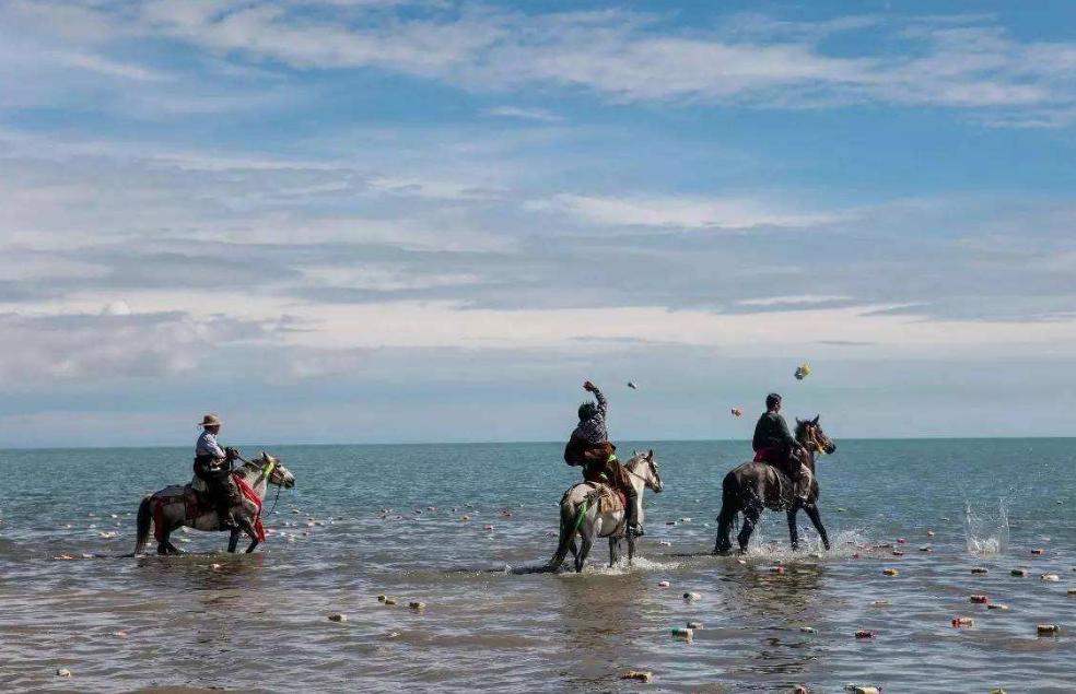 青海湖异象之谜解密,青海湖发现神秘现象