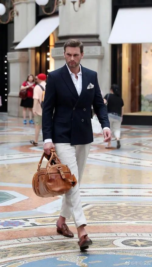 男士皮鞋搭配技巧正装,西装牛仔裤皮鞋搭配合理不