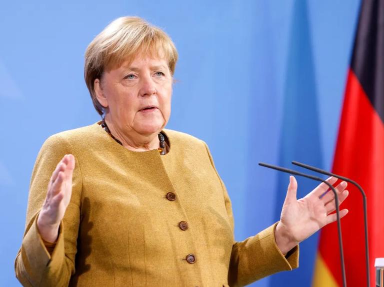 默克尔连续3周发声，驳斥了两位国家元首，还“敲打”了德国政坛