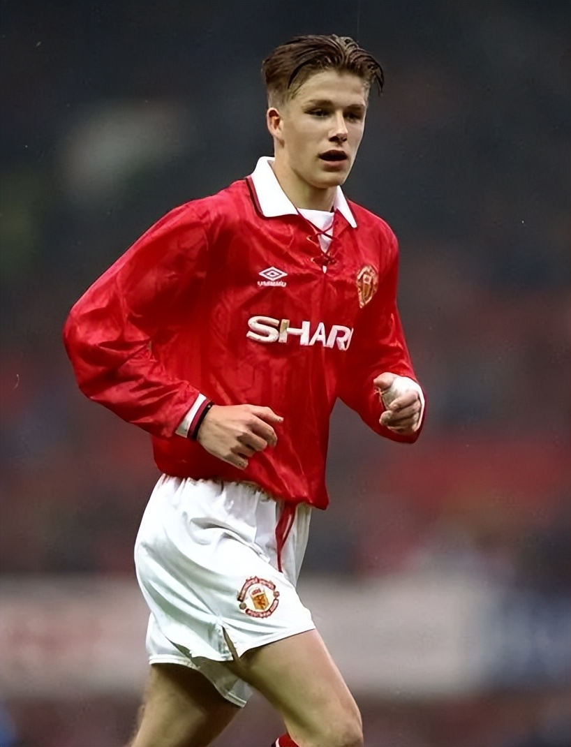 贝克汉姆大儿子丑,贝克汉姆年轻的颜值分析