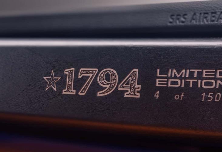 丰田塔库玛皮卡18款2.8t柴油版,丰田皮卡lc79单排双门4.2l柴油版