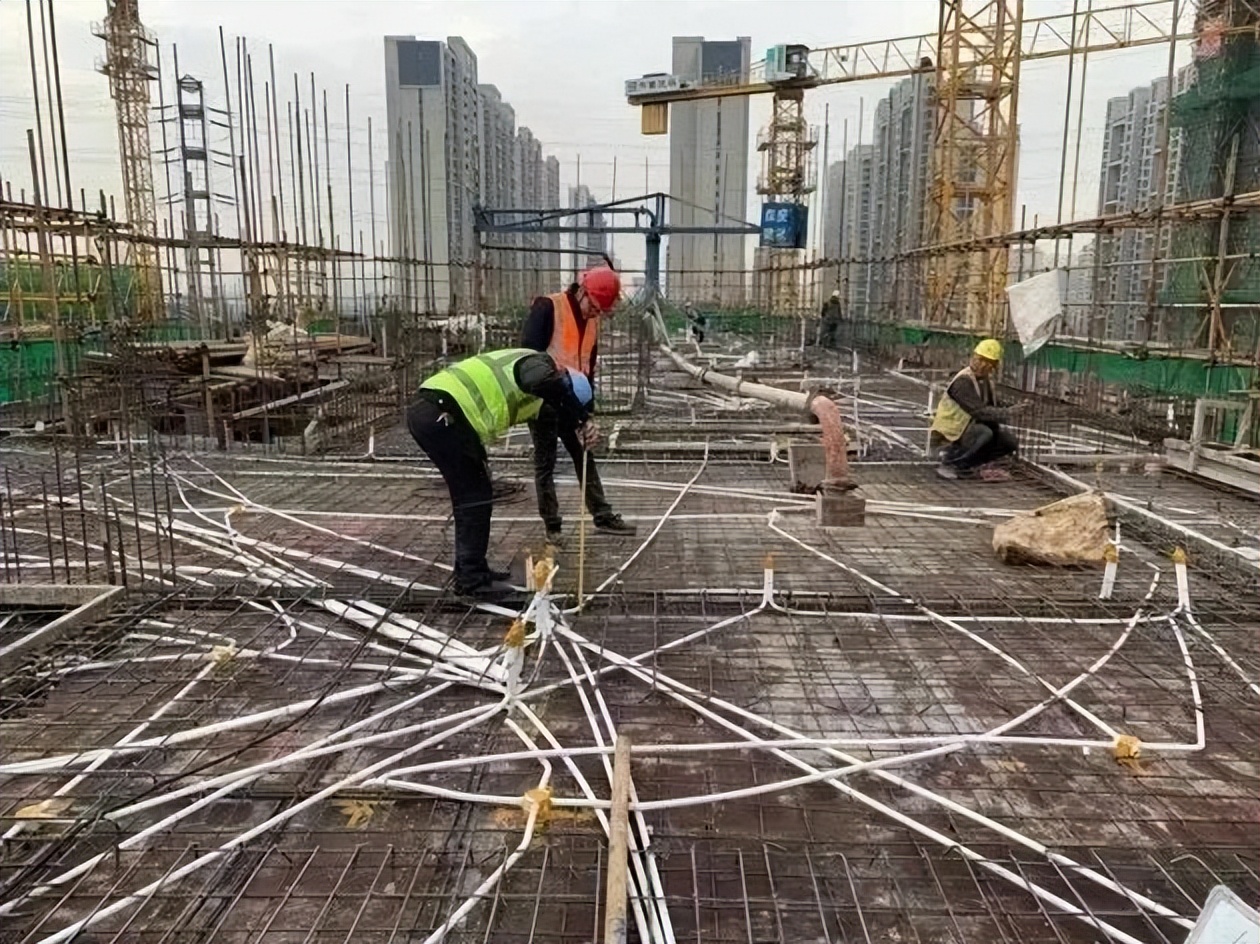 混凝土板厚薄怎么处理,混凝土板厚如何控制