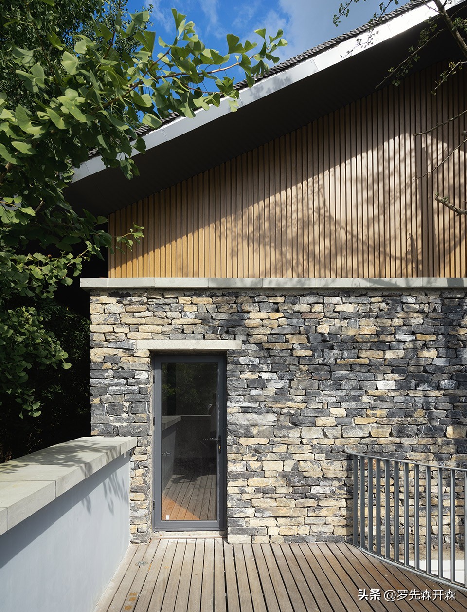 残破倒塌的石房与土屋的改造新生，杭州——让建筑空间与自然对话