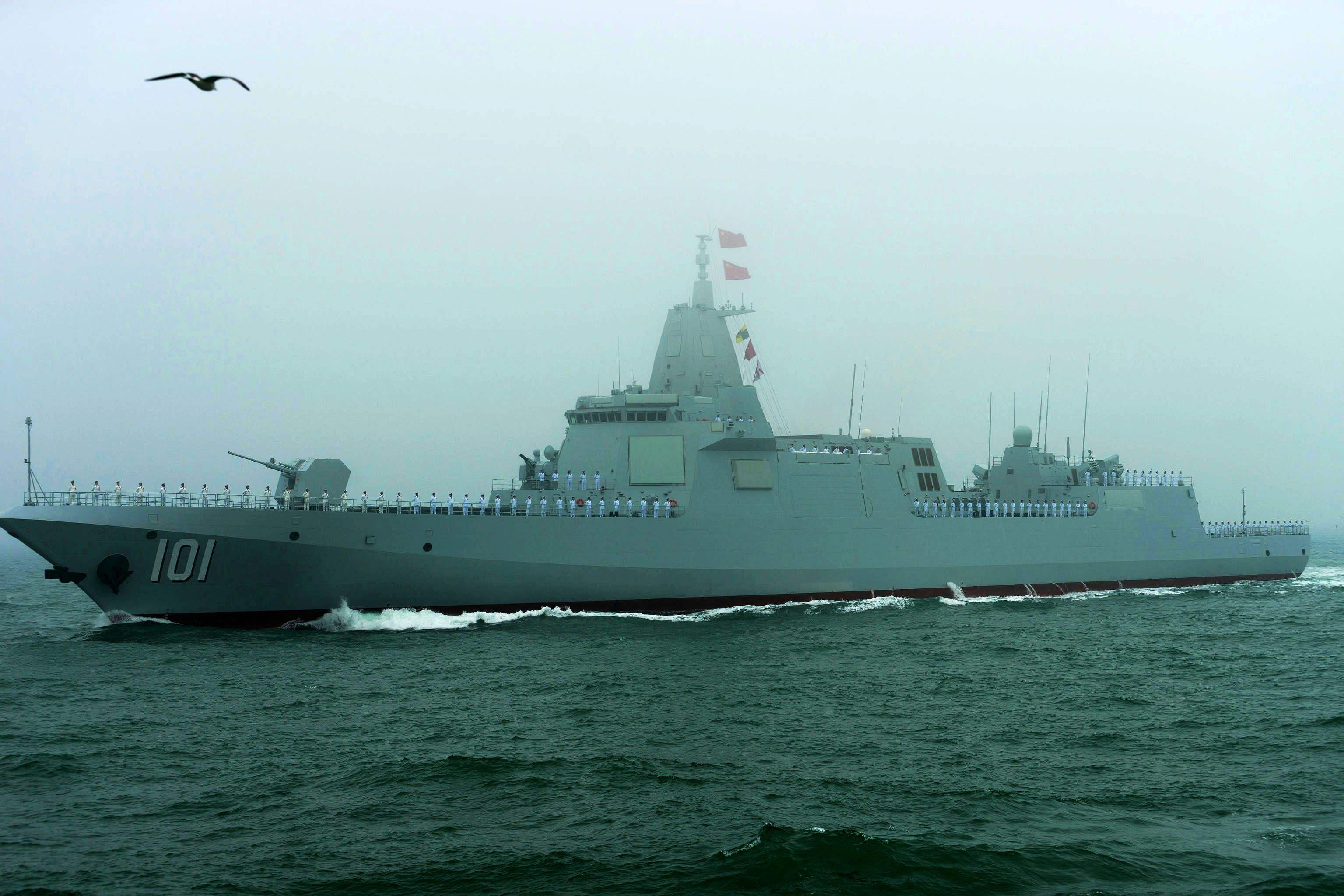 未来055大驱是否能装备电磁炮,八艘055大驱实力有多强