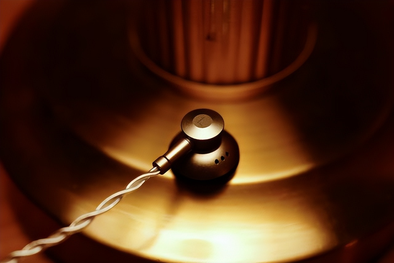 SIVGAM200是目前千元内最好听的平头塞?只要299元,但立了新标杆