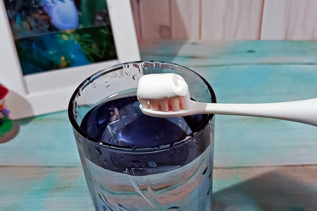 电动牙刷应该怎么使用是正确的,正确使用电动牙刷的方法是什么