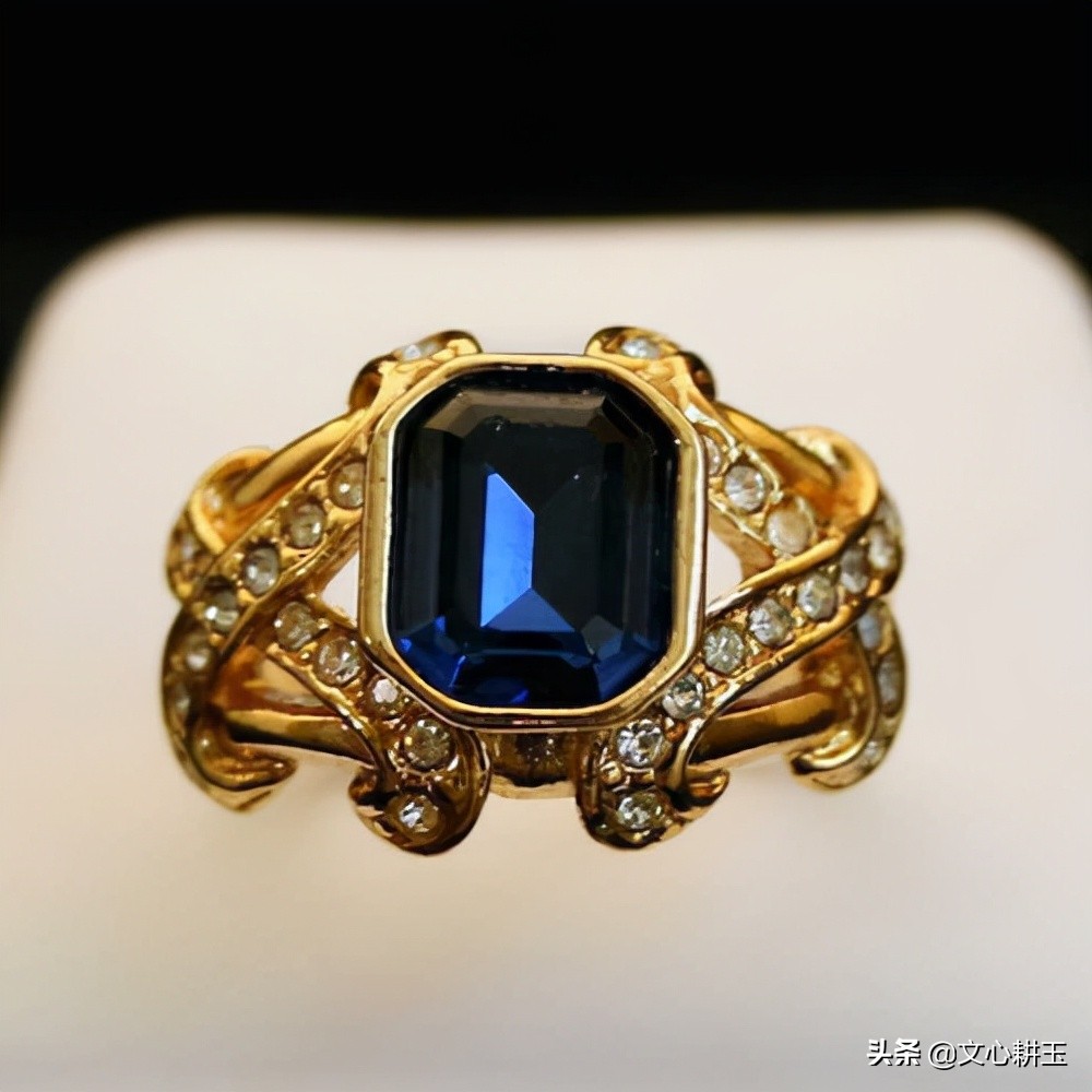 avon雅芳是卖什么东西的,avon雅芳是什么品牌