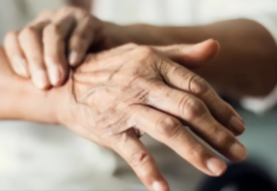 帕金森病的中医辨证与治疗,帕金森病可用中草药治吗