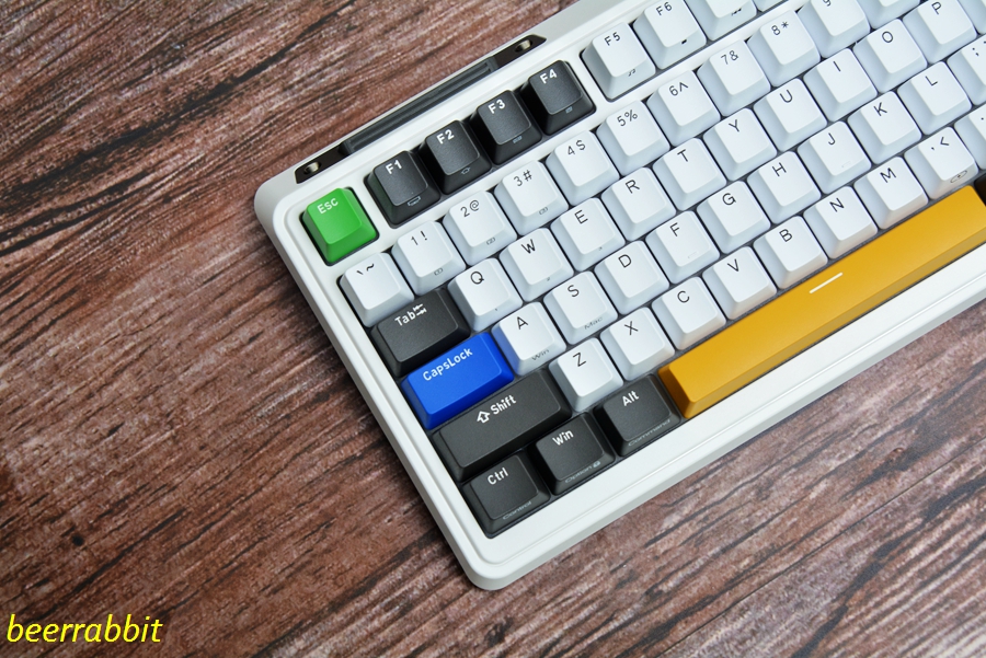 珂芝k75ttc烈焰紫,k75珂芝ttc快银轴是性能版吗