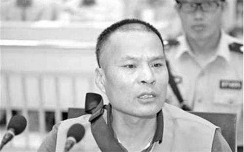 1999年山东一小贩卖“毒冰棍”，致12人死亡，凶手逃亡15年被抓