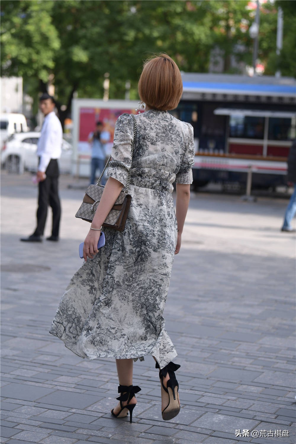 夏季到了一双百搭的高跟凉鞋,夏季高跟凉鞋时尚休闲任意搭配