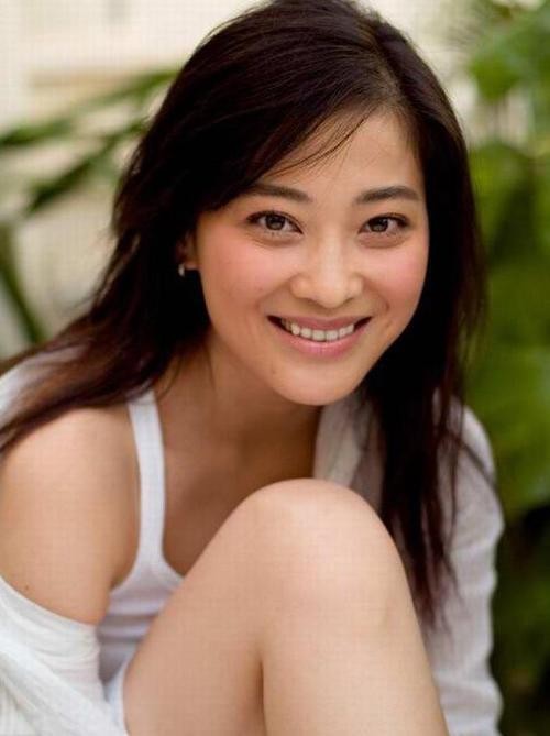 梅婷鄢颇离婚因为谁,梅婷和鄢颇度过了七年的婚姻生活