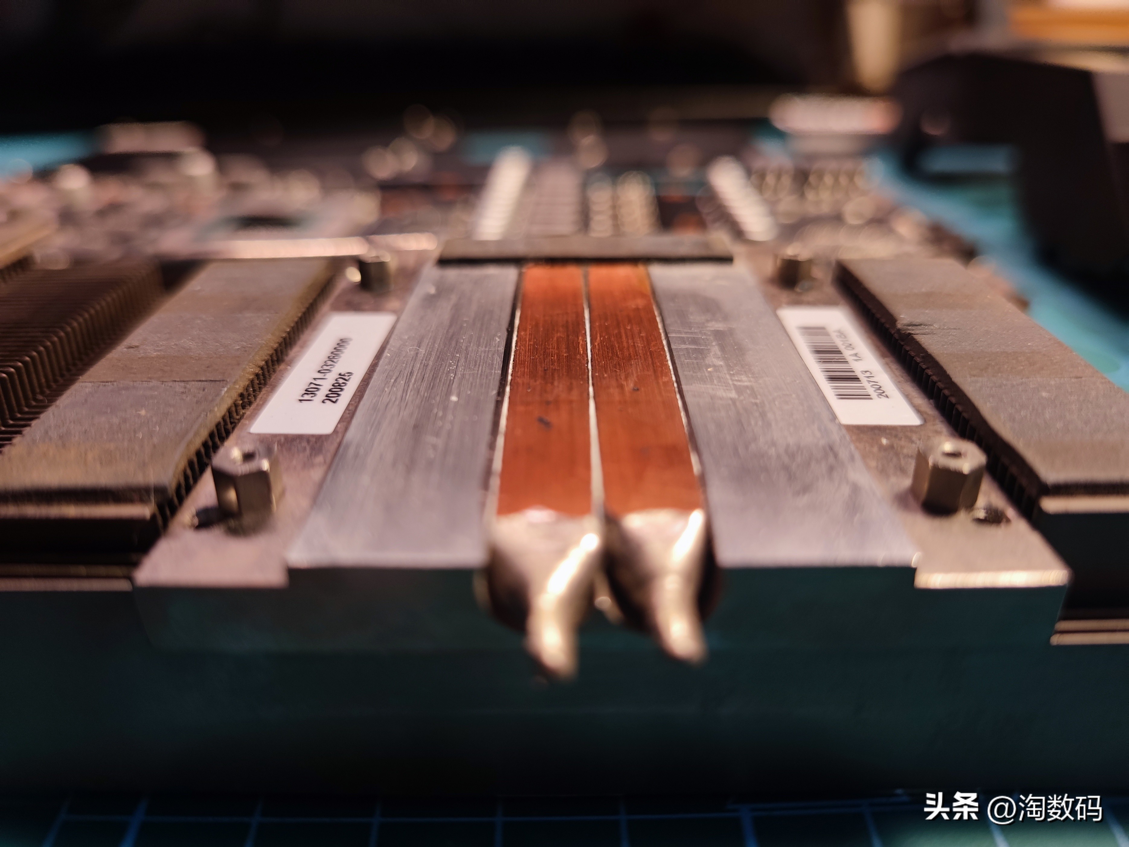 头铁矿卡配矿电:¥666块华硕RX5700+¥109块鑫谷金牌1250W装个机