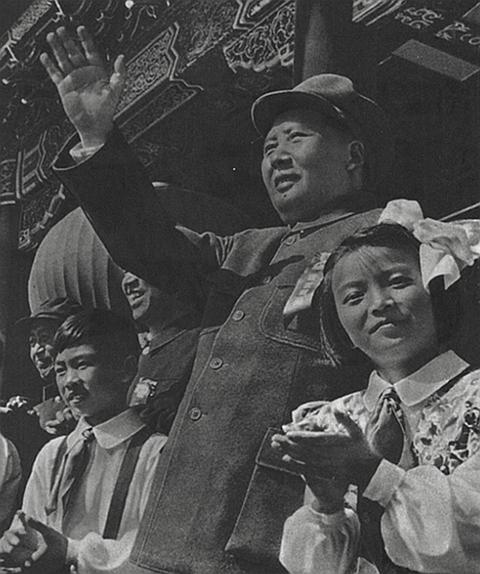 52年毛主席接见恩师李漱清，因何李漱清坦言：见到您，我有点害怕