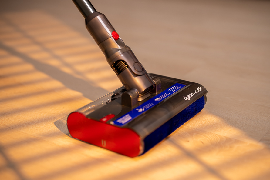 戴森v12吸尘器洗地,戴森吸尘器洗地机测评