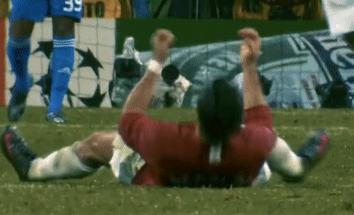 大雨中的足球比赛名场面,大雨足球比赛解说