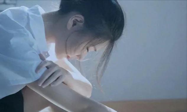 “五万一次，刺穿*体下**”：比*交性**易更恐怖的，是无*交性**易