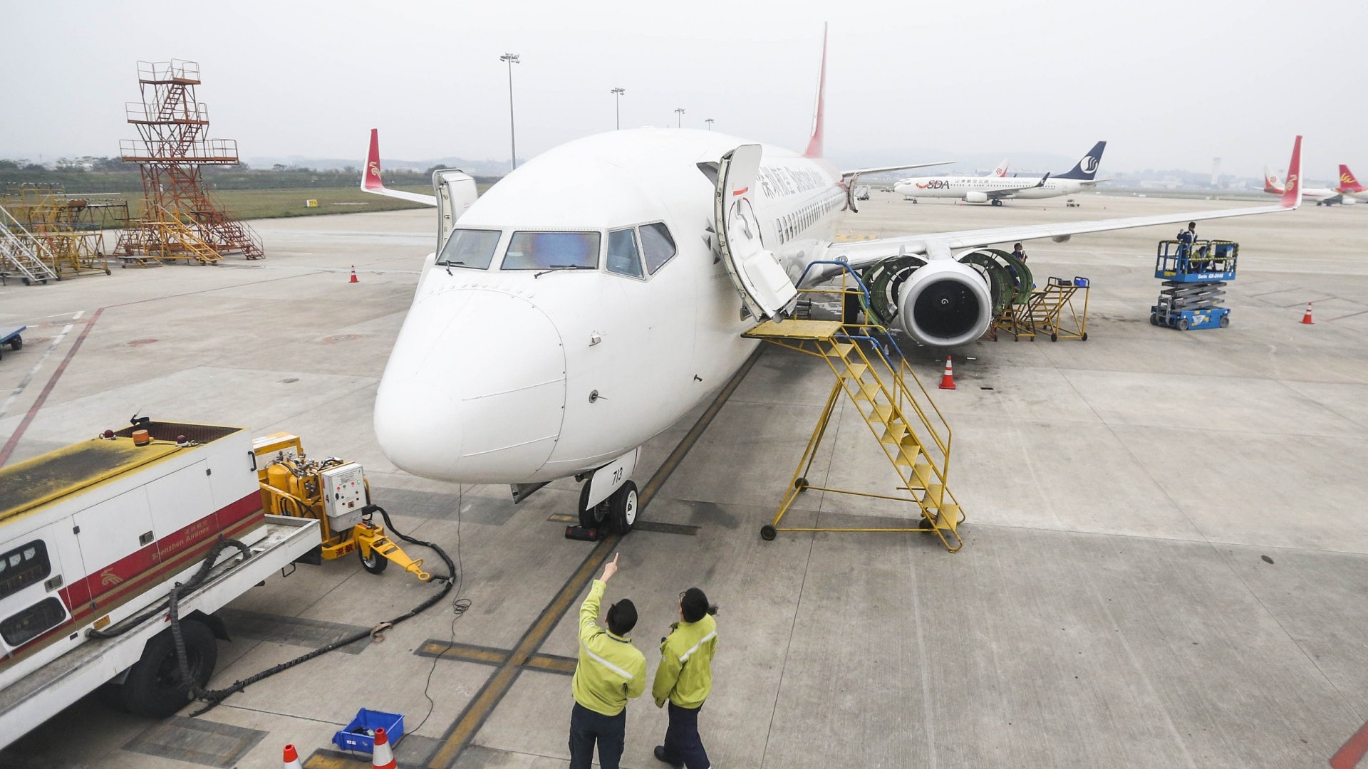 波音737一架5亿元，在它的使用寿命内能回本吗？不只机票能赚钱