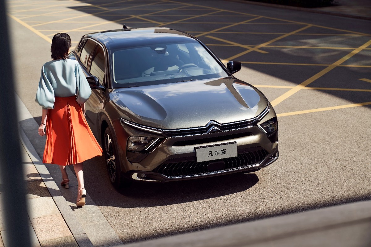 雪铁龙凡尔赛c5x最低首付多少落地,雪铁龙凡尔赛c5x首付多少钱