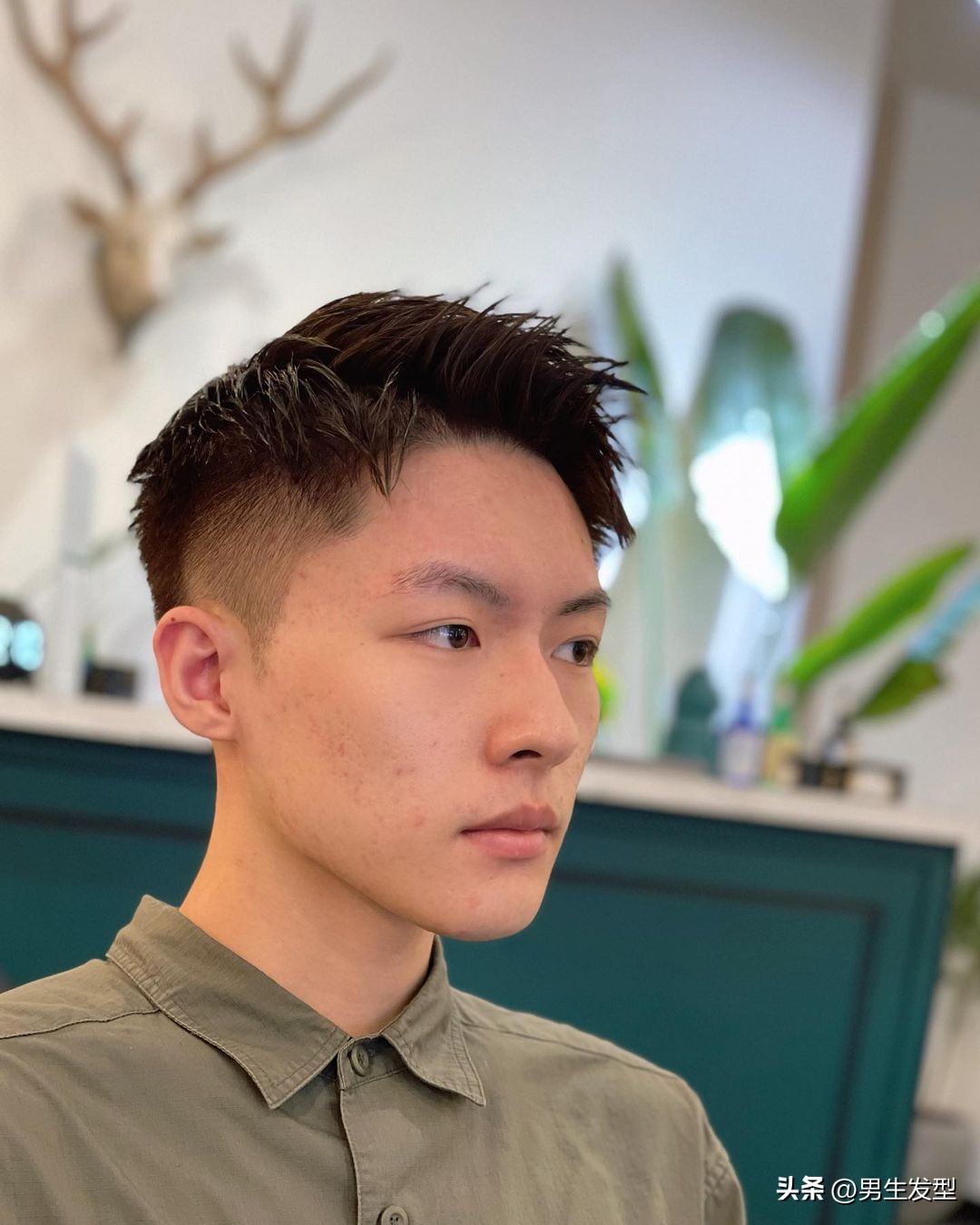 男生适合剪什么发型不要寸头,男生如何剪一个适合自己的发型