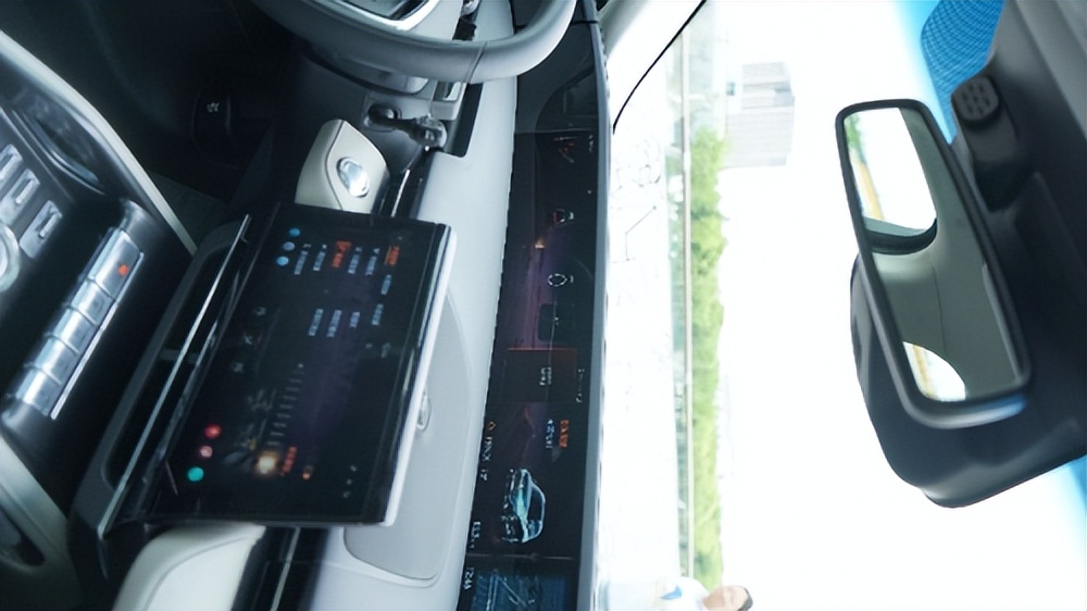 打卡上海宝藏海滩，林肯航海家一路相陪