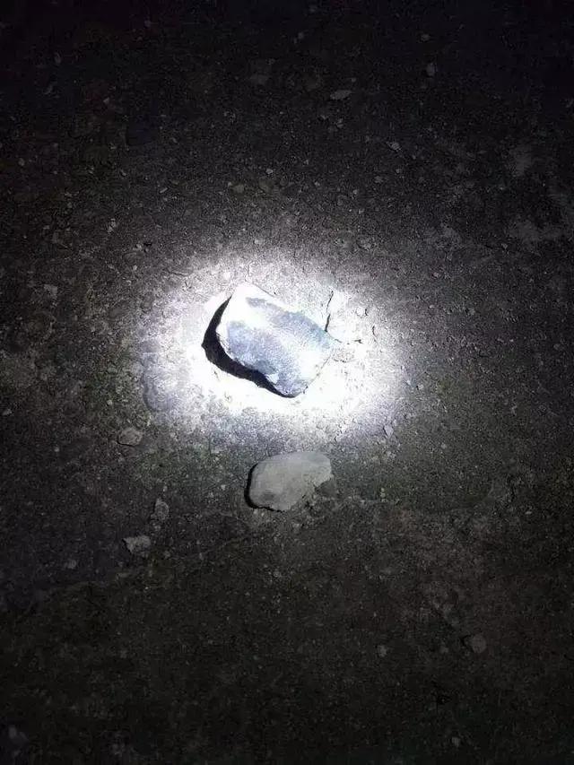 浙江坠落陨石是什么陨石,陨石在天空爆炸神秘事件