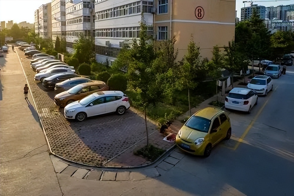 民法典草案地下停车位解读,物权法最新解释地下停车位