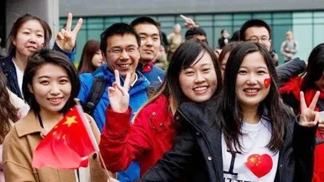 一些美国*华反**人士希望美中战争,问题出在华裔身上?