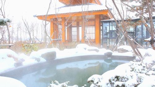 在零下十几度的室外泡温泉,在沈阳泡温泉