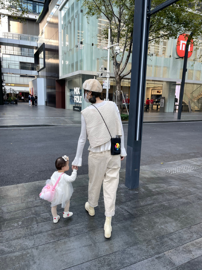 寮犻Θ鏈堝拰鏋楀朝鐜板湪鎰熸儏,寮犻Θ鏈堝拰鏋楀朝鐓х墖