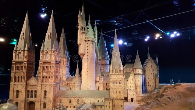 学习英语的重要性英语作文带翻译,初中英语作文及翻译10篇