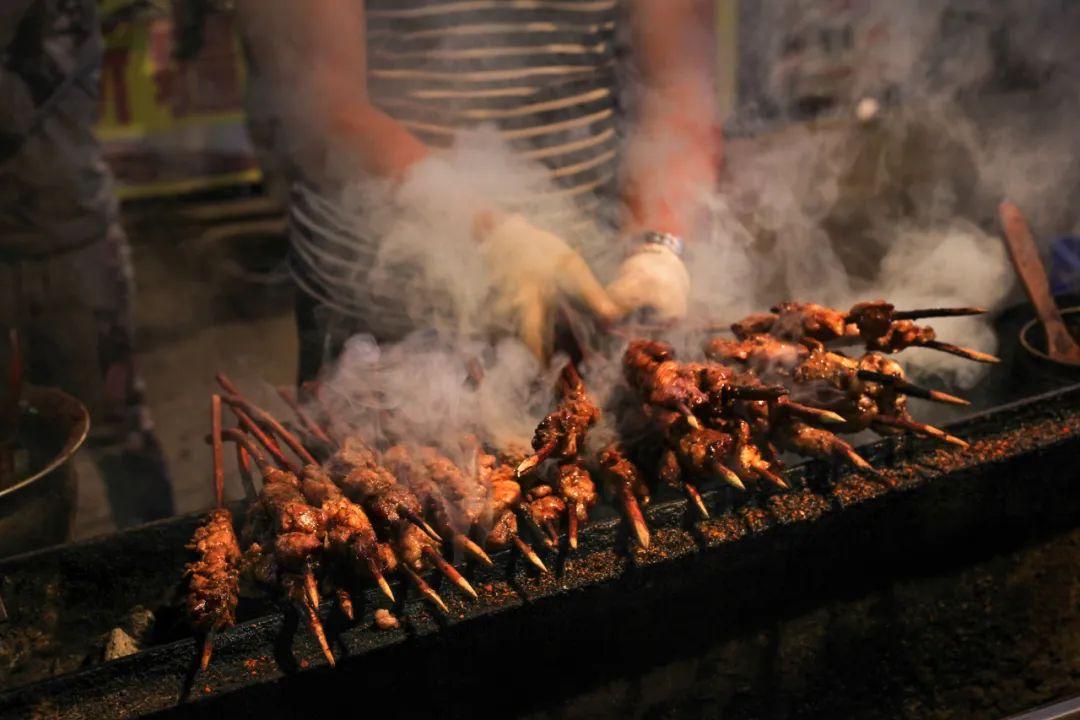 夏天就是要吃烤串,世界烧烤图鉴夏天就是要烤肉