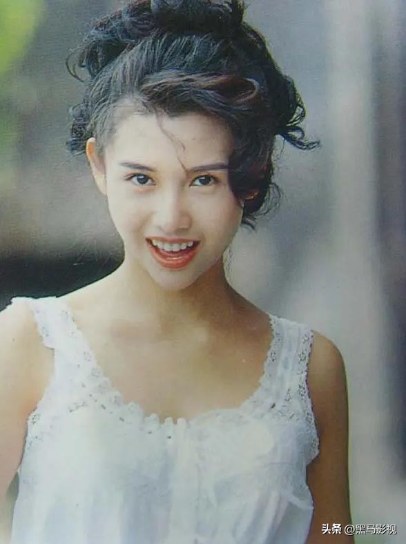 邱淑贞年轻时最惊艳的一段,回眸一笑百媚生邱淑贞