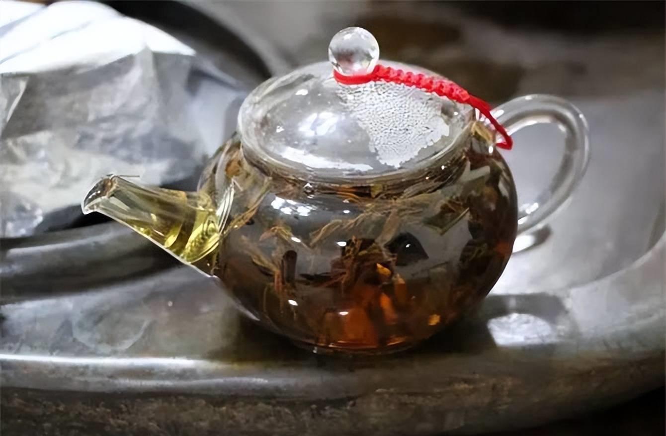 泡茶的水温度多少,泡茶的水温一般是80到100度