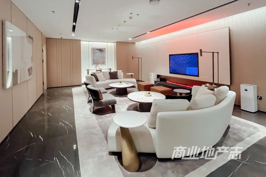 CRR百图斩｜定位重奢的福州万象城开业，榕城商业能级跨上新台阶