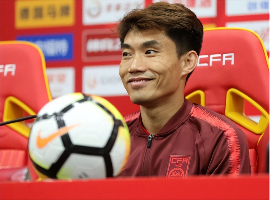 郑智加盟恒大视频,郑智广州恒大收入