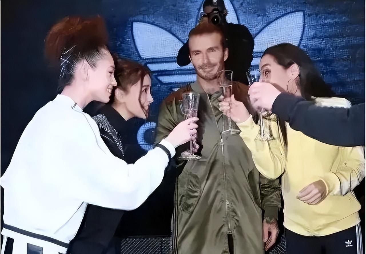 黄晓明杨颖早期被拍照片,黄晓明杨颖被拍