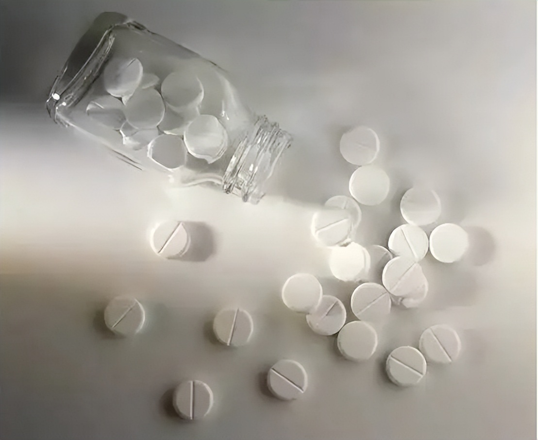 吃阿司匹林和瑞舒伐他汀注意什么,服用阿司匹林和他汀注意事项