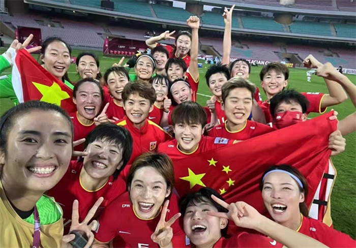 中国女足夺冠奖金,女足时隔16年再夺魁奖金