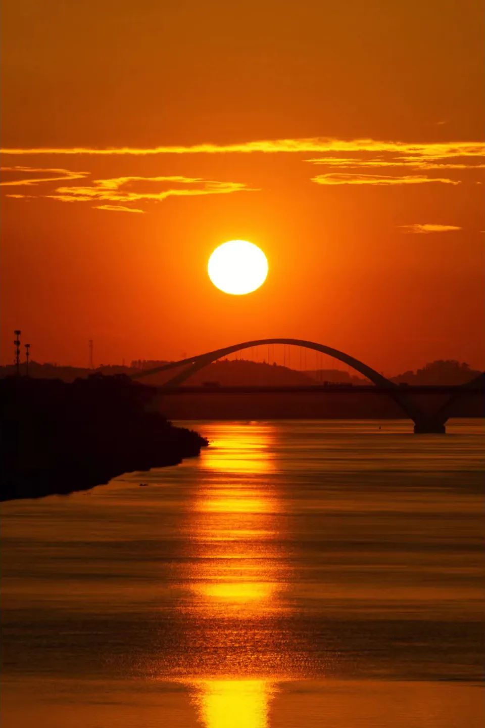 回到小县城朝九晚五,回到朝九晚五的心情说说