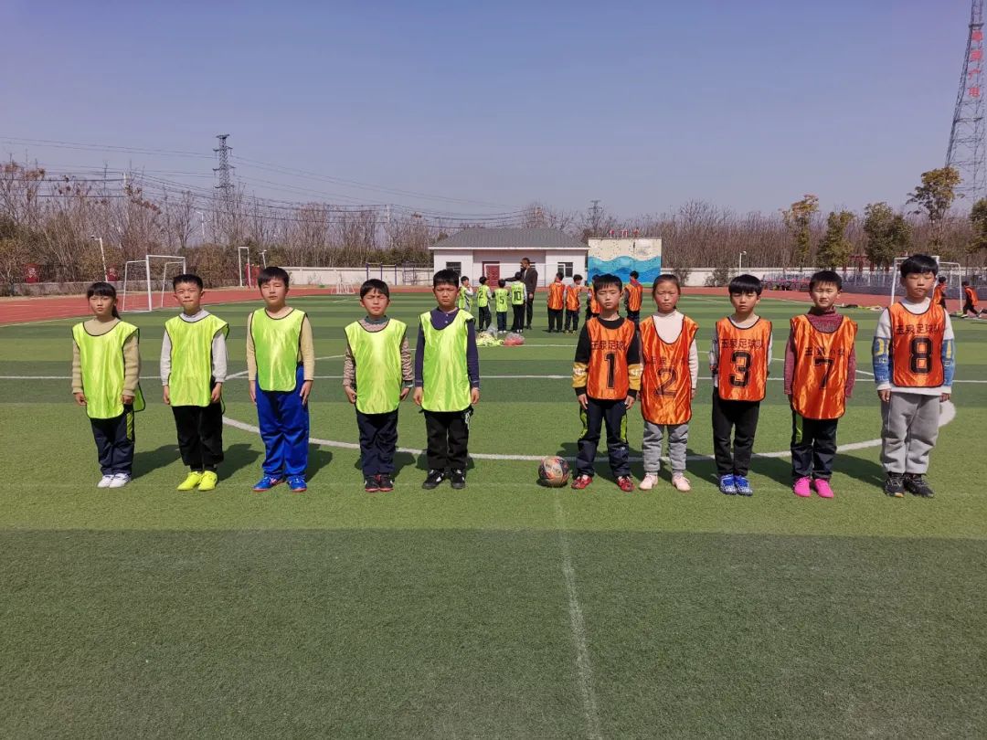 小小足球大小梦想,小学足球联赛拉开帷幕