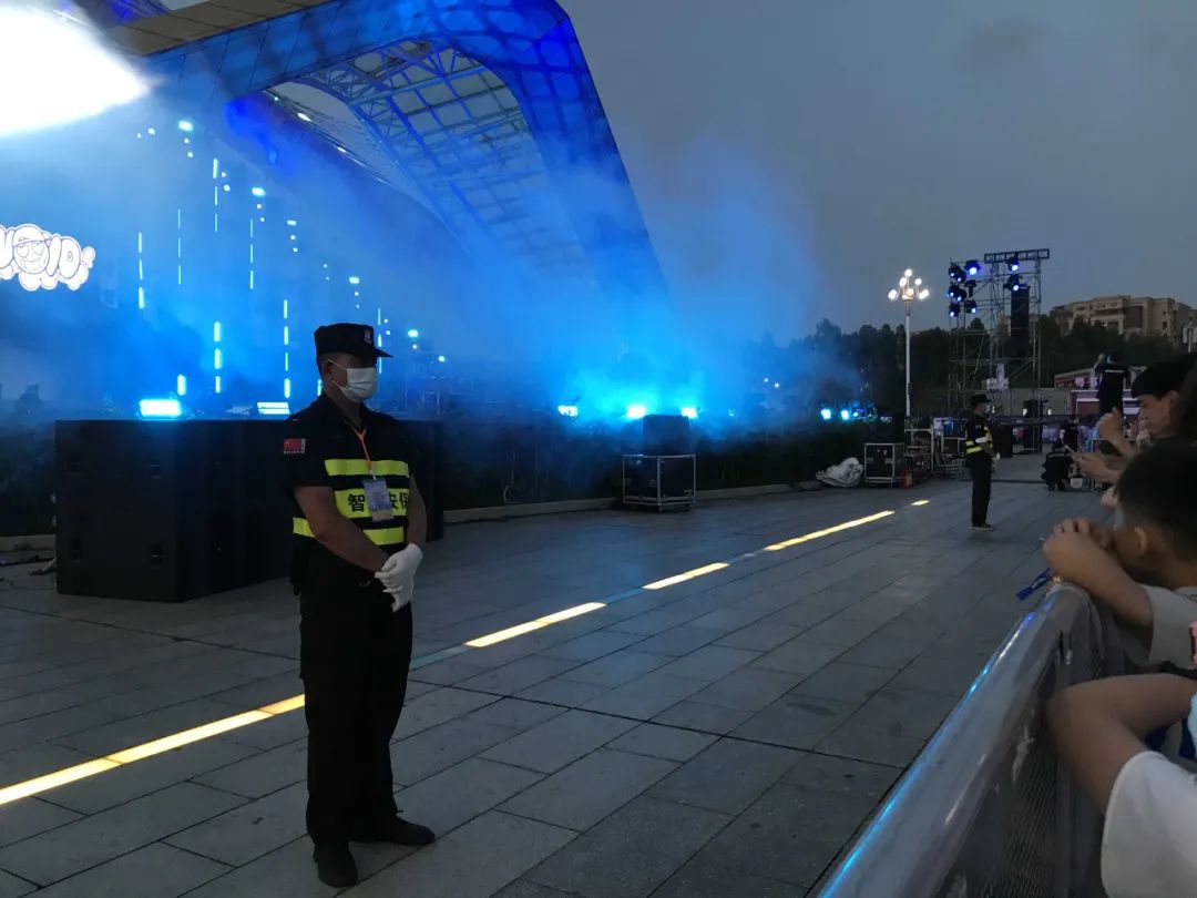 燃情五一|智威安保圆满完成热浪音乐嘉年华（廉江站）安保项目