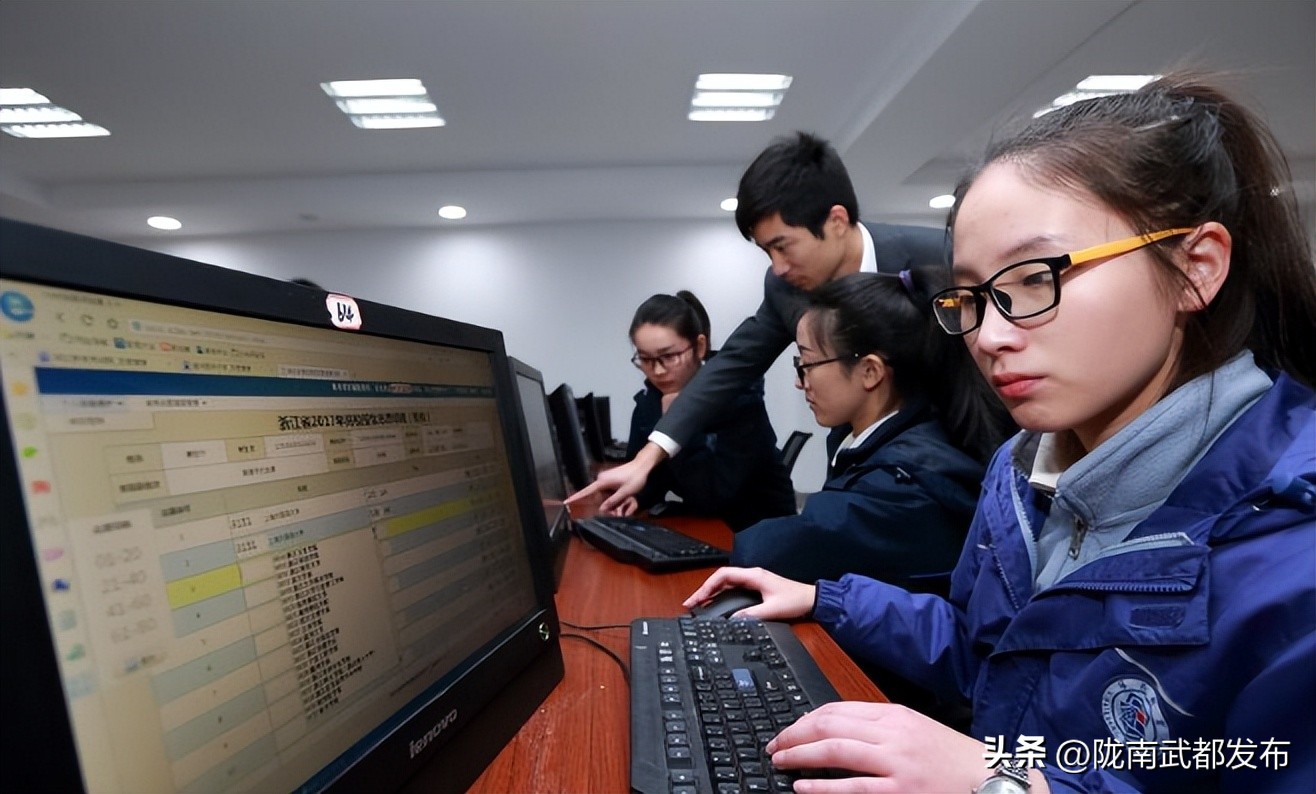 文科考研好就业的十大专业,就业前景好还容易考研的专业