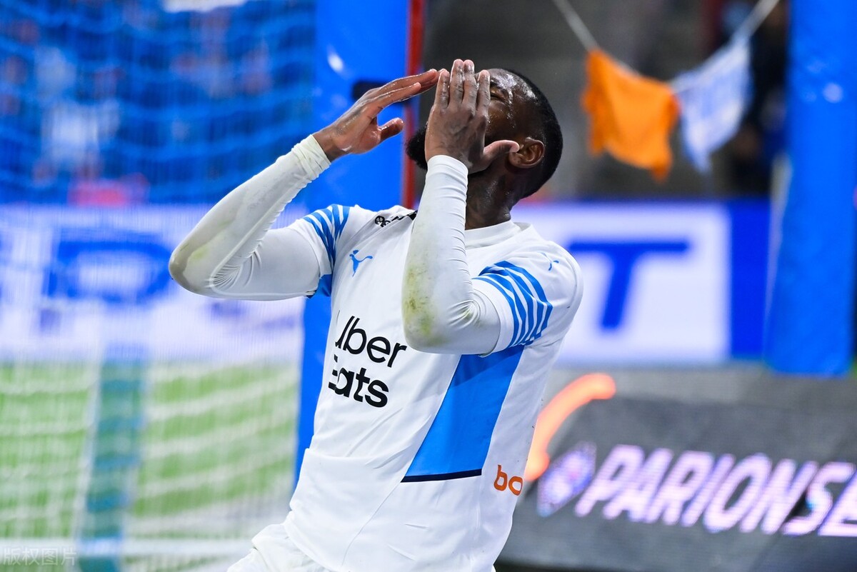 2-3，法甲9冠王打回原形，64%的控球仍不赢，无缘与穆帅会师决赛