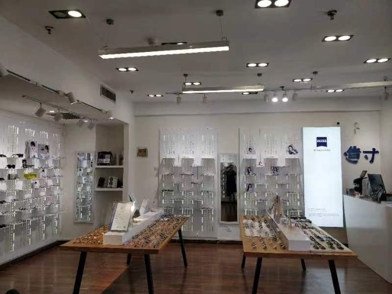 郑州配眼镜去哪里比较好高端,郑州配眼镜去什么眼镜店
