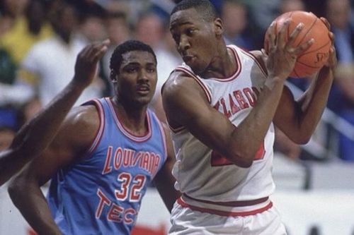 卡尔马龙邮差,卡尔马龙简介