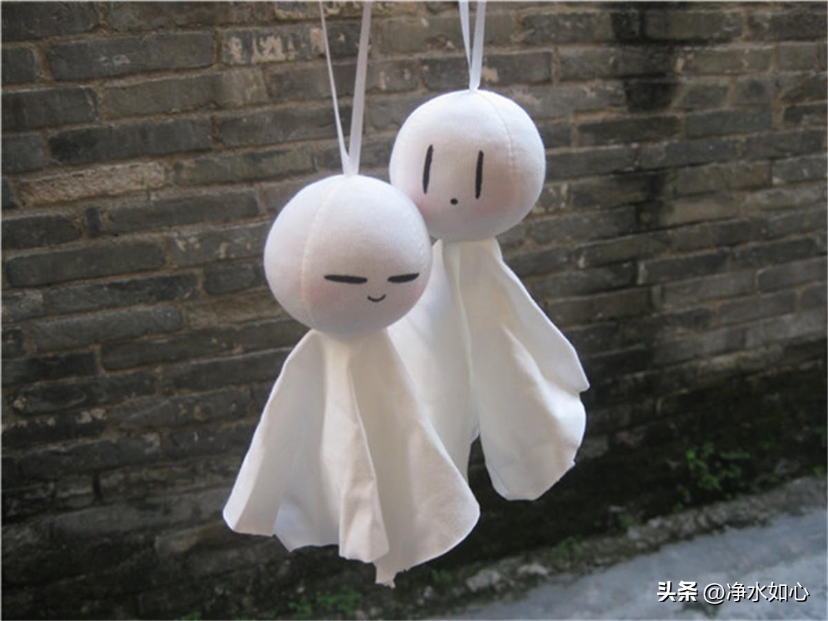 日本人为什么挂个娃娃在门上,日本挂在门口的晴天娃娃